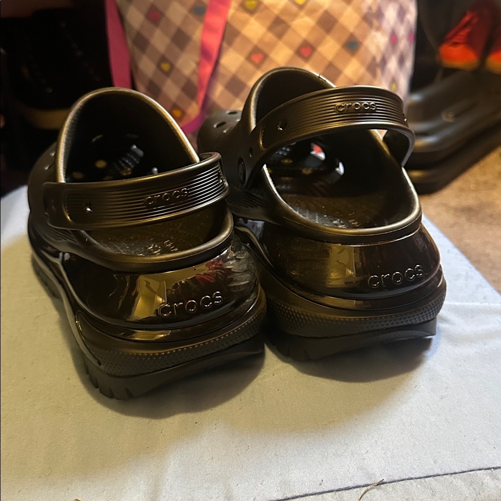 CROCS Black Platform Clogs - Picture 4 of 8